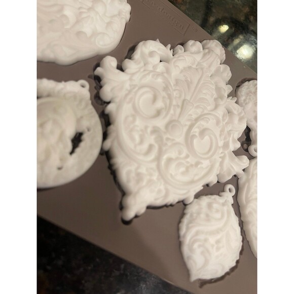 CASTINGS of re design - wonder gems - Picture 3 of 8